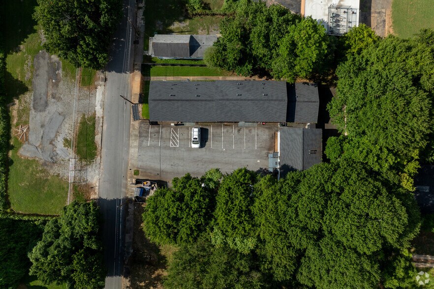 More Photos Of 20 Griffin St, Atlanta Multifamily For Sale