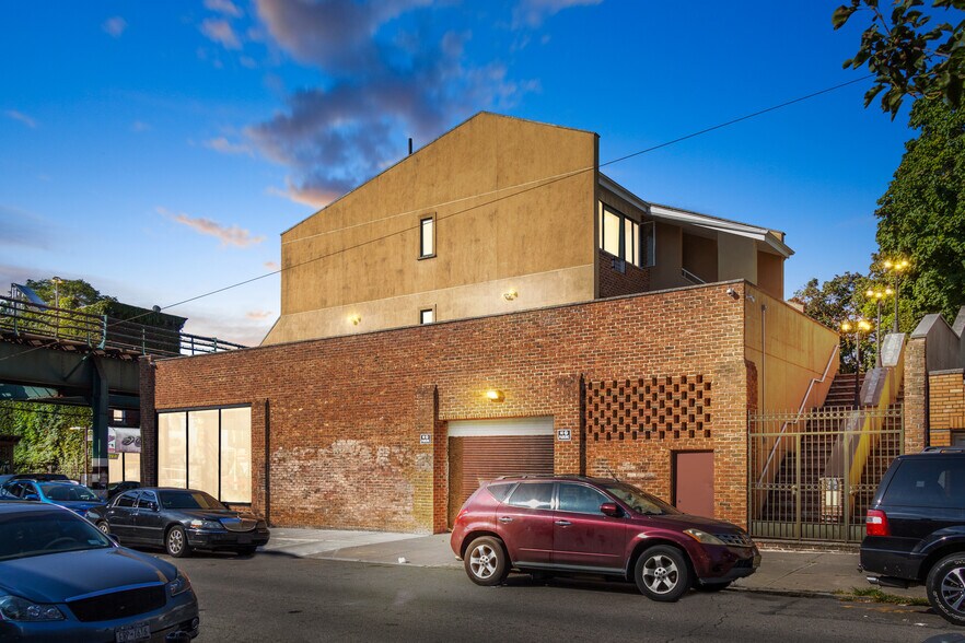 More Photos Of 3025 Fulton St, Brooklyn Storefront Retail Residential For Lease