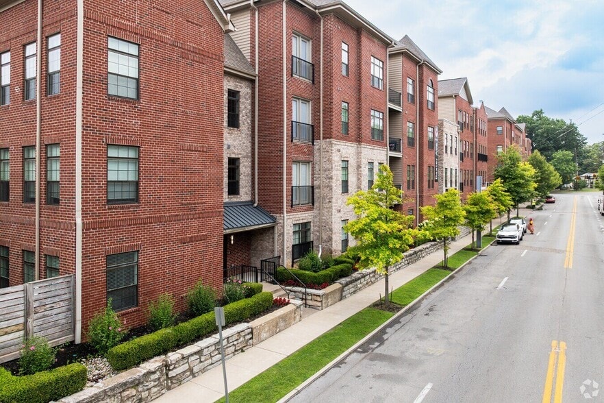 More Photos Of 1221 E Broadway, Louisville Apartments For Lease