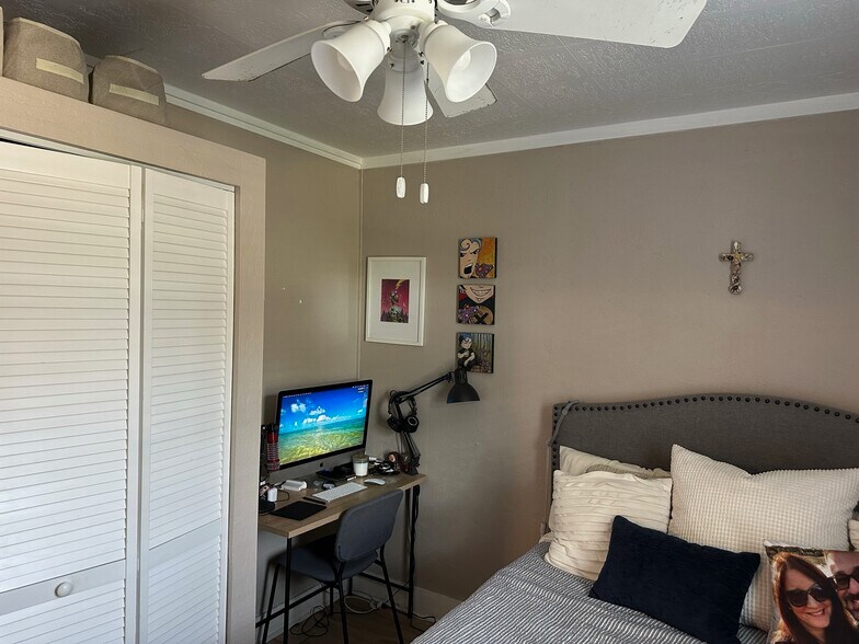 More Photos Of 614 Oak Ave, Clearwater Apartments For Sale