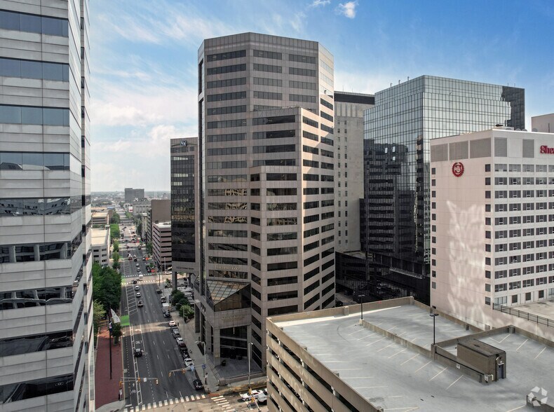 More Photos Of 201 N Illinois St, Indianapolis Office For Lease