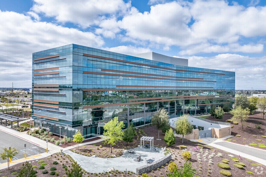 More Photos Of 1 Adventist Health Way, Roseville Medical For Lease