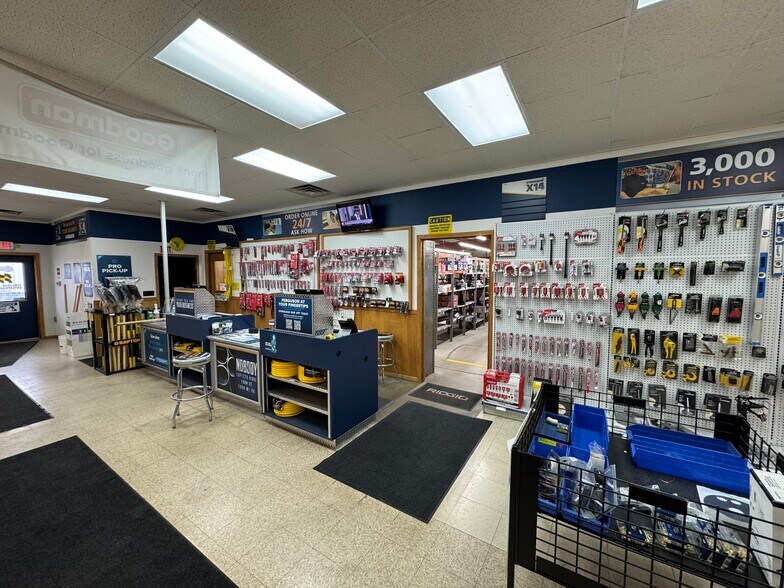 More Photos Of 2111 Jefferson St, Wisconsin Rapids Industrial For Sale