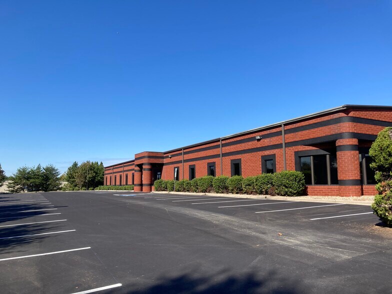 More Photos Of 127 Speedway Ln, Mooresville Manufacturing For Sale