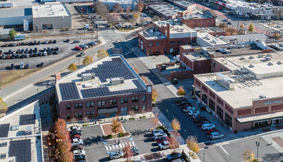 More Photos Of 2000 W Marshall St, Richmond Office For Lease