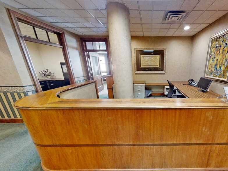 More Photos Of 818 State St, Erie Storefront Retail Office For Sale