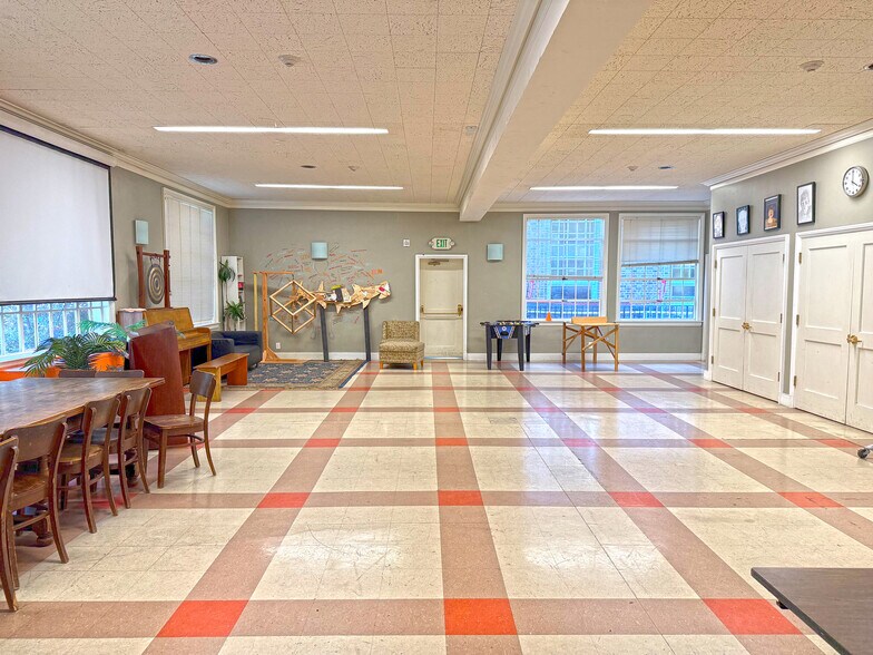 More Photos Of 2340 Durant Ave, Berkeley Schools For Lease