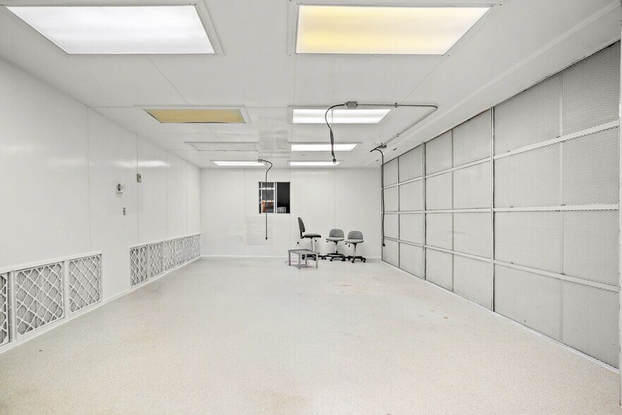 More Photos Of 2162 S Jason St, Denver Warehouse For Sale