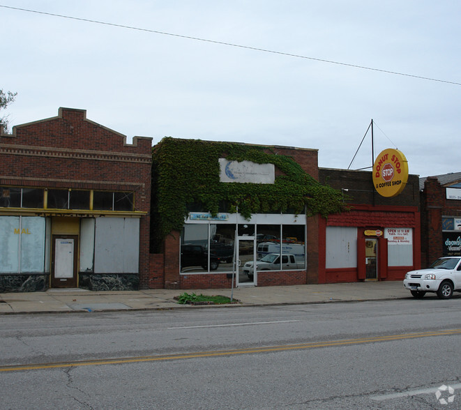 Primary Photo Of 1258 S 13th St, Omaha Storefront For Lease