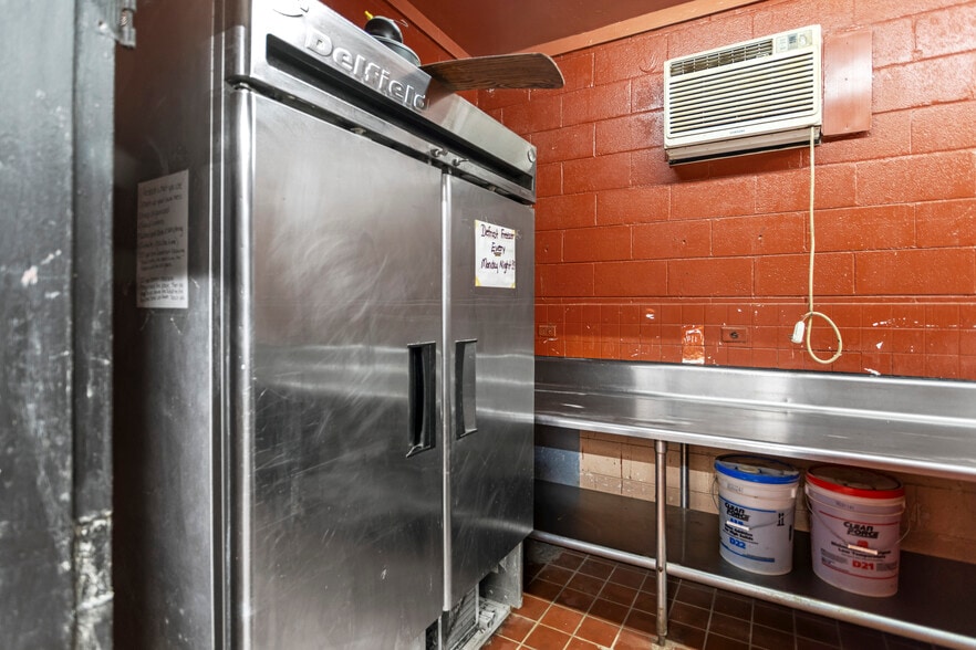 More Photos Of 720 E Oglethorpe Hwy, Hinesville Restaurant For Sale