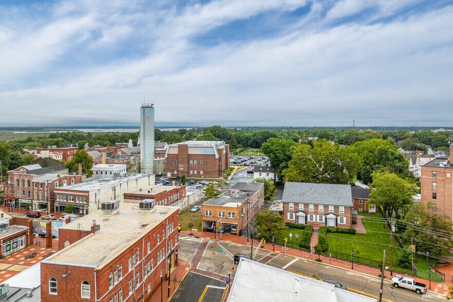 More Photos Of 196-198 E Broadway, Salem Storefront Retail Residential For Lease