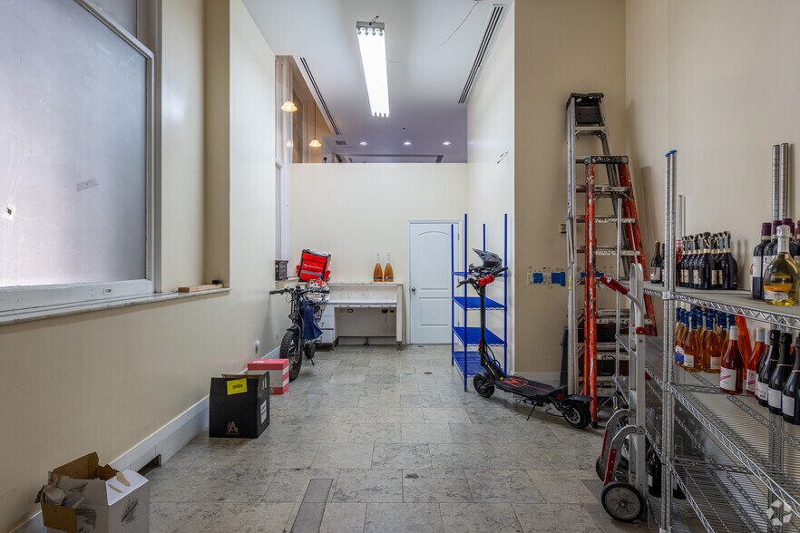 More Photos Of 25 Broad St, New York Apartments For Sale