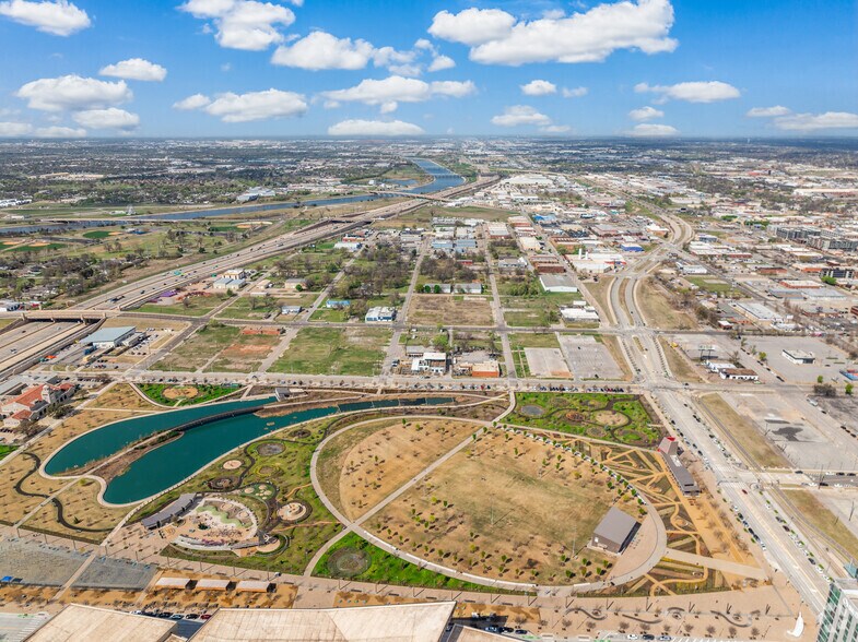 More Photos Of 711-725 SW 4th St, Oklahoma City Service For Sale