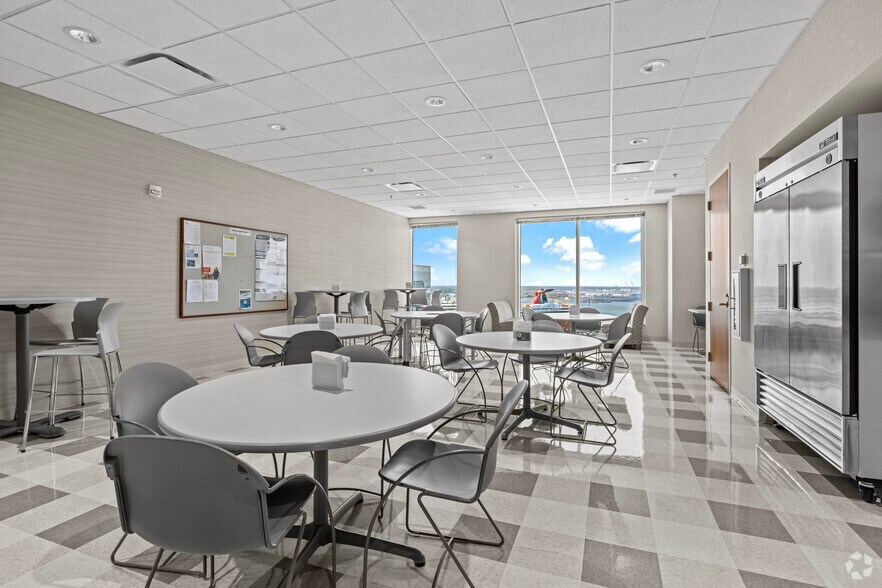 More Photos Of 150 Granby St, Norfolk Office For Lease