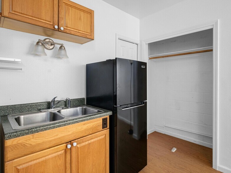 More Photos Of 2802 Whitis Ave, Austin Apartments For Sale