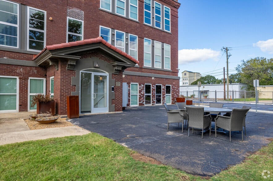More Photos Of 1403 Corinth Rd, Dallas Apartments For Sale