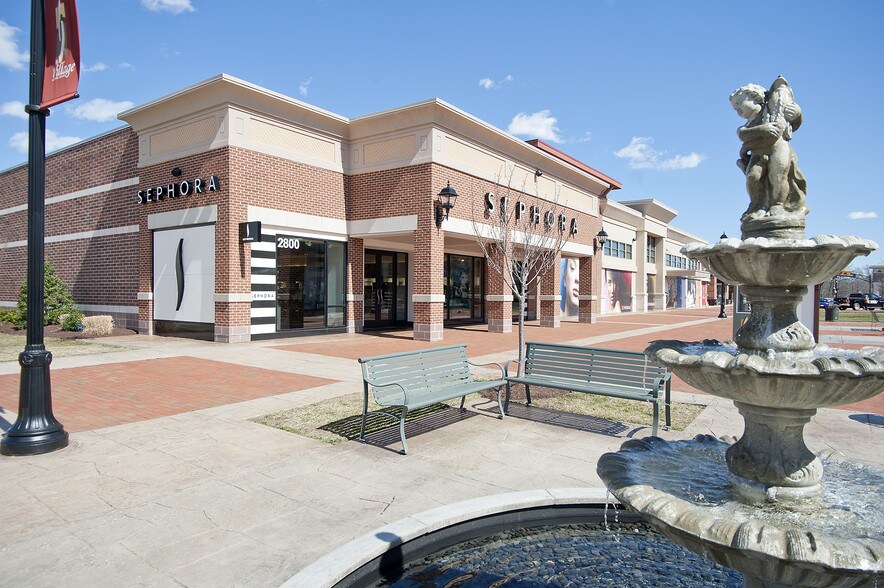 More Photos Of 130-137 Spotsylvania Mall Dr, Fredericksburg General Retail For Lease