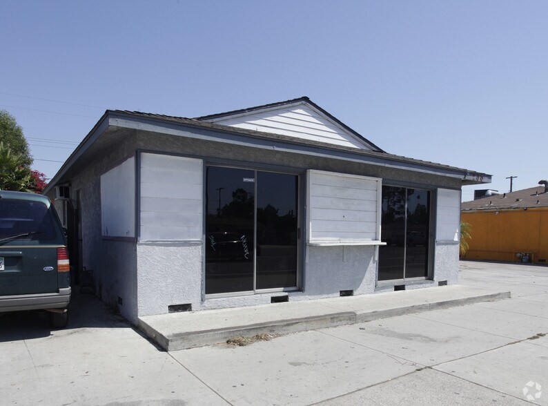 More Photos Of 200 N Brookhurst St, Anaheim Office For Sale