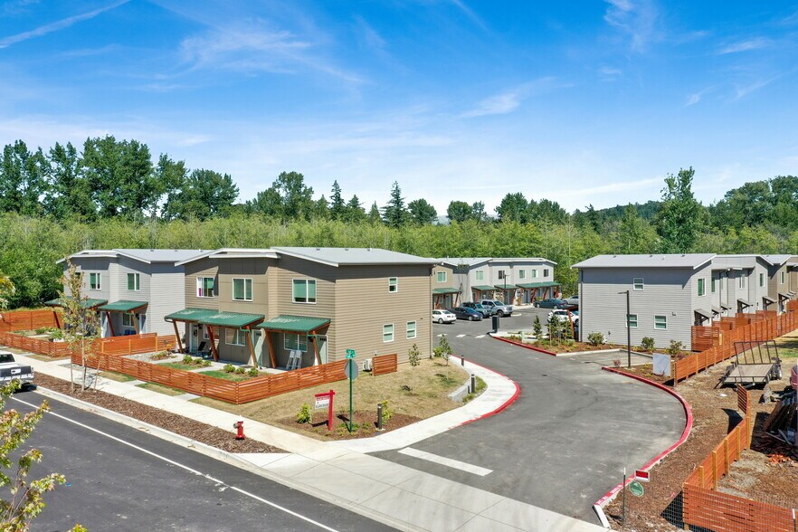 Primary Photo Of 201 Tull Ct, Bellingham Apartments For Sale