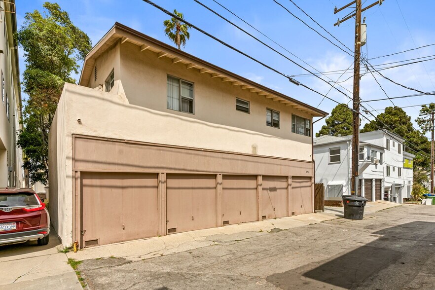 More Photos Of 1050 12th St, Santa Monica Apartments For Sale