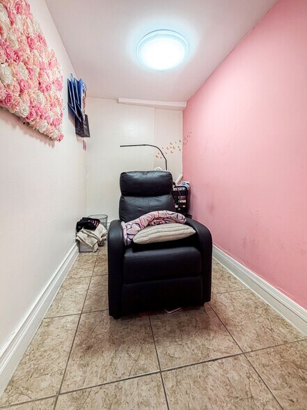 More Photos Of 887 Rutland Rd, Brooklyn General Retail For Lease