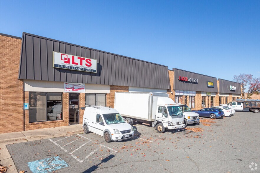 More Photos Of 5710 General Washington Dr, Alexandria Flex For Lease