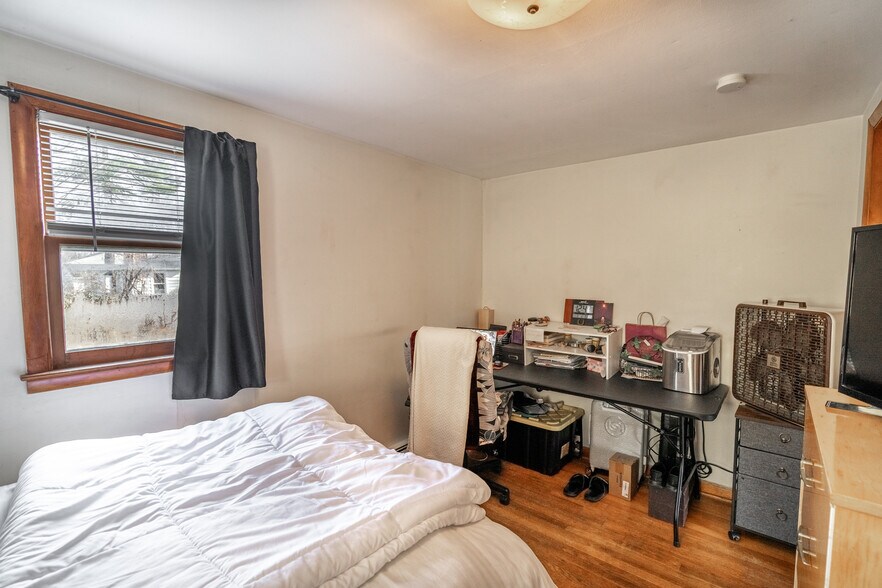 More Photos Of 447-449 NY-31, Bridgeport Apartments For Sale