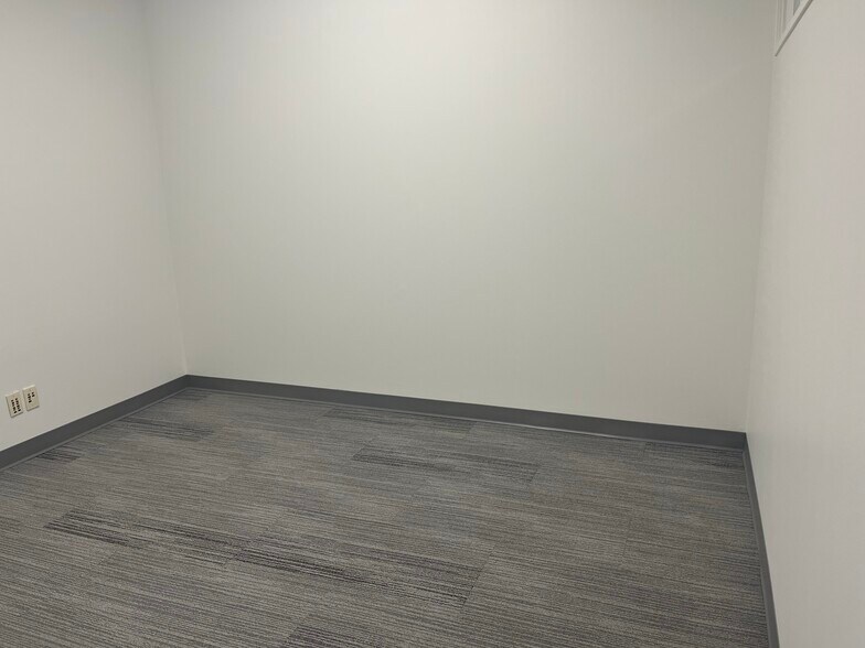 More Photos Of 185 W F St, San Diego Coworking Space