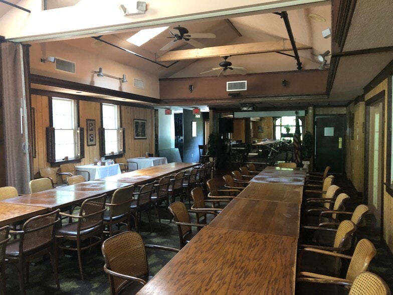More Photos Of 2548 Boston Post Rd, Guilford Restaurant For Sale