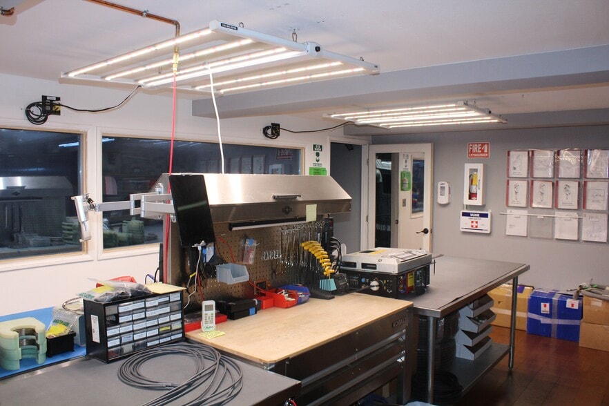 More Photos Of 11693 Sheldon St, Sun Valley Warehouse For Sale