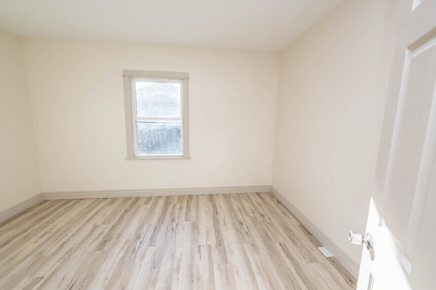 More Photos Of 128 E Bruce Ave, Dayton Multifamily For Sale