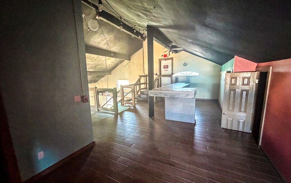 More Photos Of 206 S Commerce St, Port Lavaca Restaurant For Sale