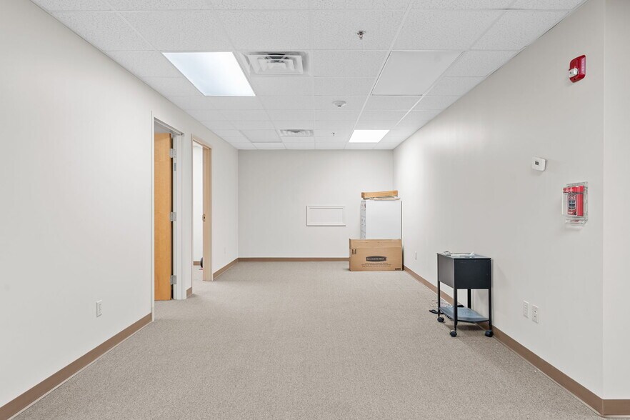 More Photos Of 20 Bellows Rd, Raynham Warehouse For Lease