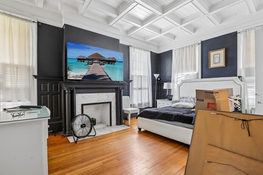 More Photos Of 421 Howard St, San Antonio Hospitality For Sale