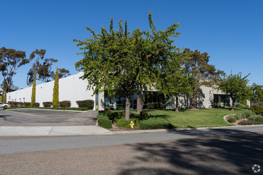 More Photos Of 2052 Corte del Nogal, Carlsbad Light Distribution For Sale