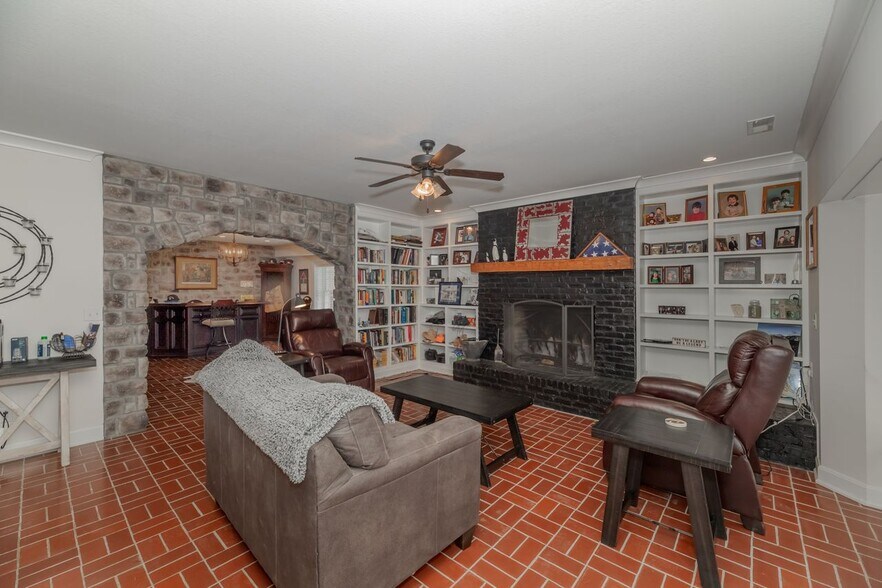 More Photos Of 1060 Paint Rock Ferry Rd, Kingston Specialty For Sale