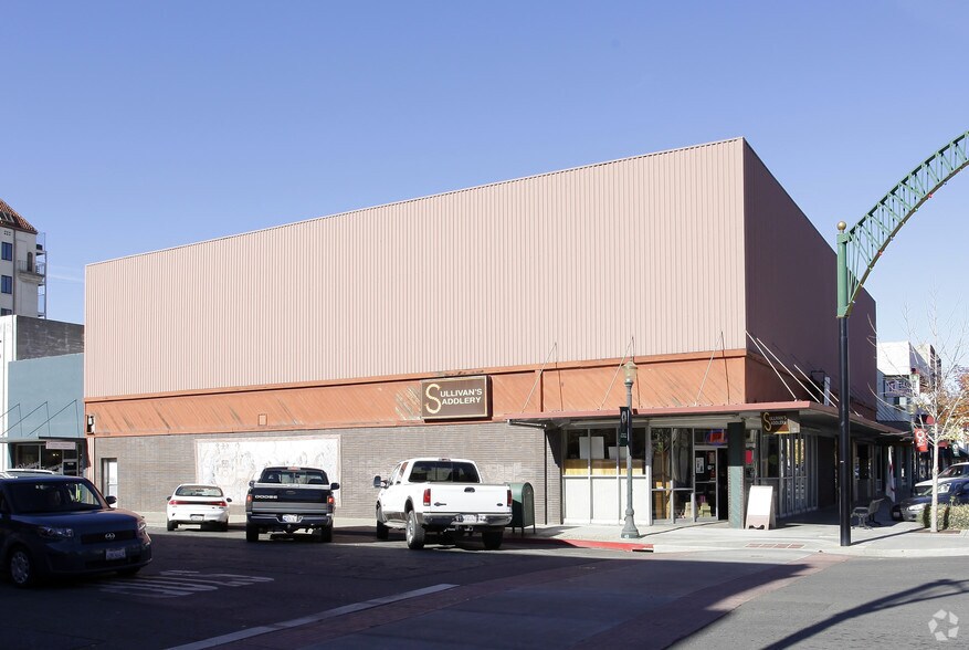 Primary Photo Of 400-406 D St, Marysville Storefront For Lease