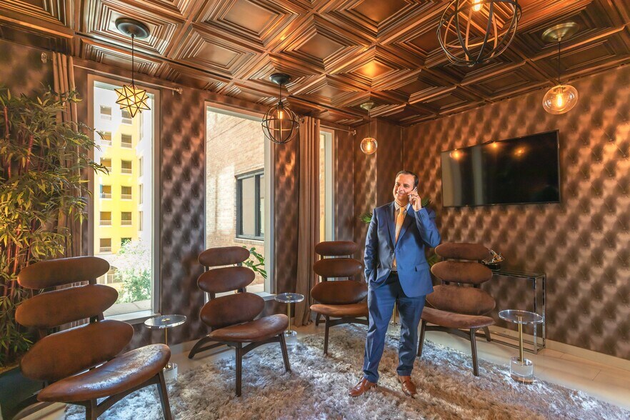 More Photos Of 2525 Ponce de Leon Blvd, Coral Gables Coworking Space