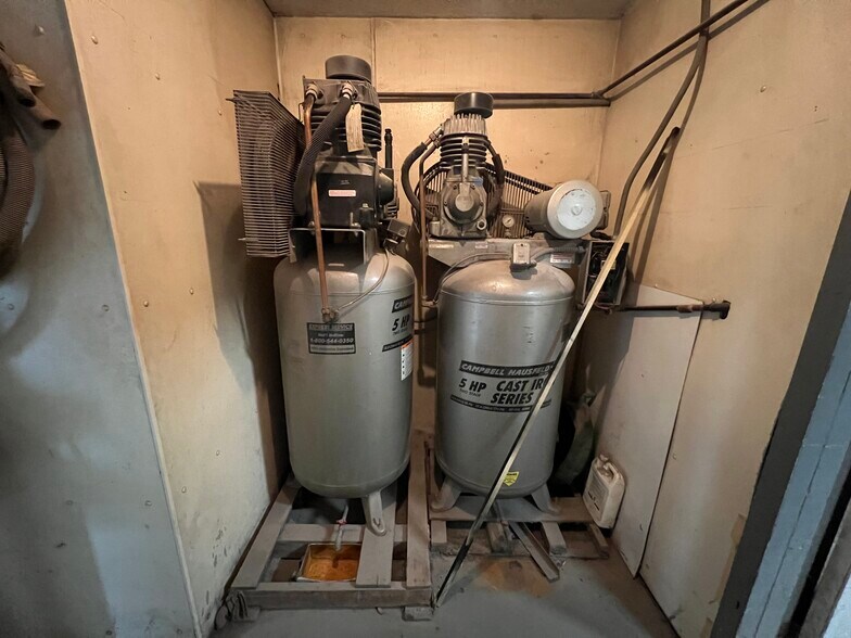 More Photos Of 202 N. Sixth St, Altamont Industrial For Sale