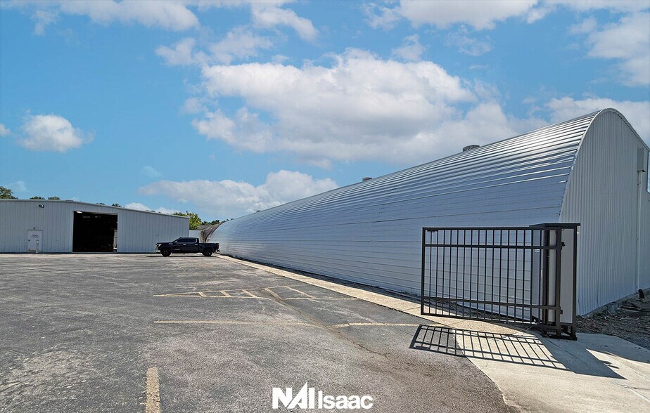 More Photos Of 60 Bells Ln, Junction City Warehouse For Sale