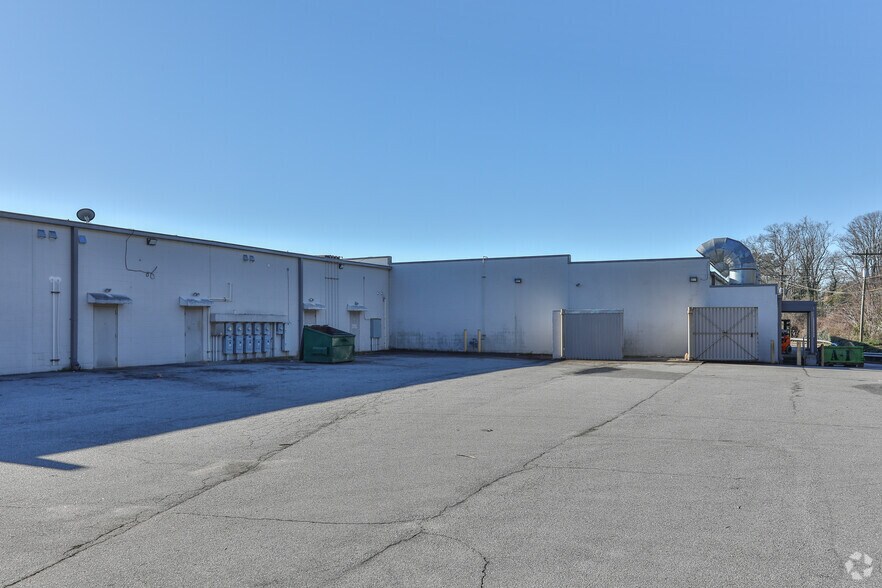 More Photos Of 550 S Church St, Spartanburg Freestanding For Lease