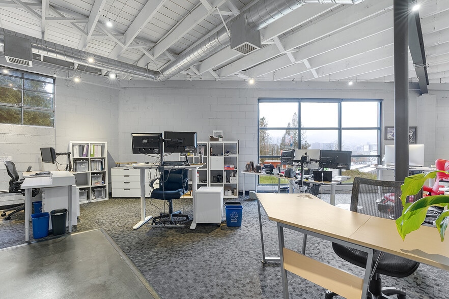 More Photos Of 2125 N Flint Ave, Portland Loft Creative Space For Lease