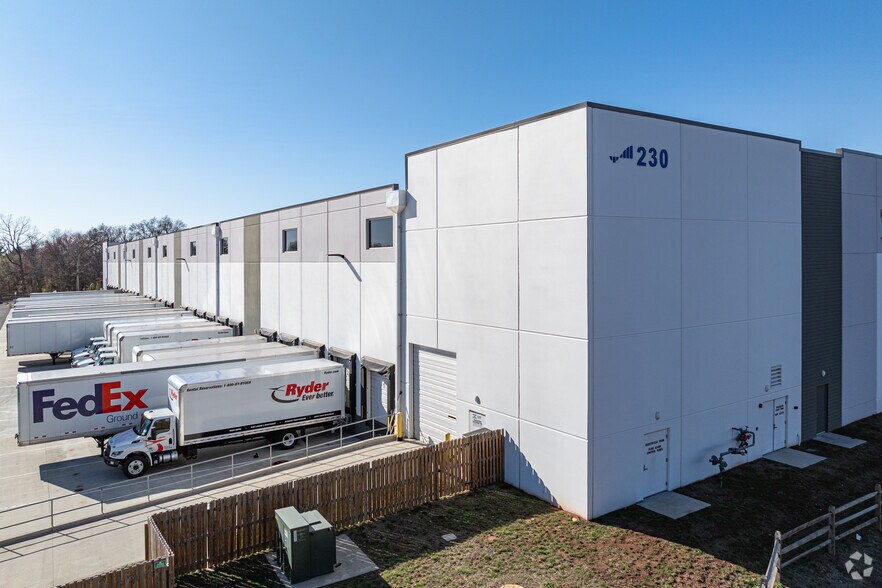 More Photos Of 230 Belmont Dr, Somerset Distribution For Lease