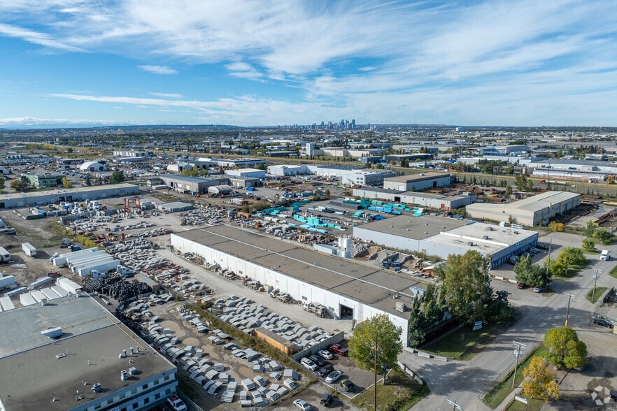 More Photos Of 8615 48th St SE, Calgary Warehouse For Sale