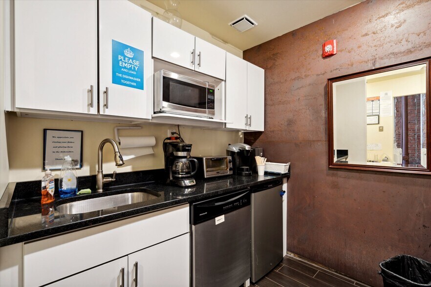 More Photos Of 313 Arch St, Philadelphia Apartments For Sale