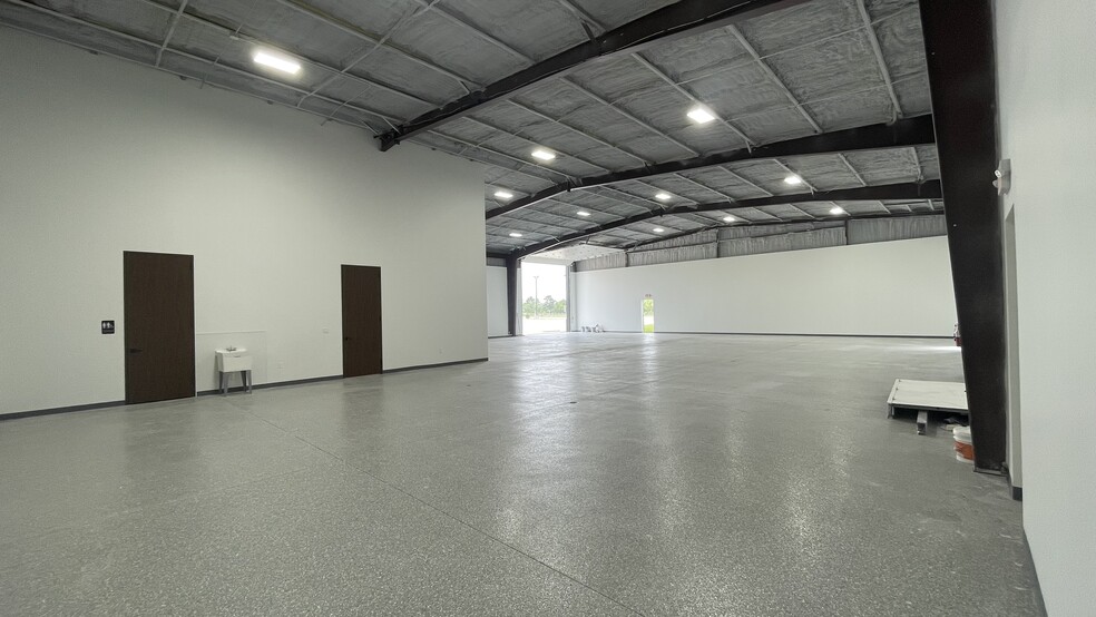 More Photos Of 16906 Telge Rd, Cypress Unknown For Lease