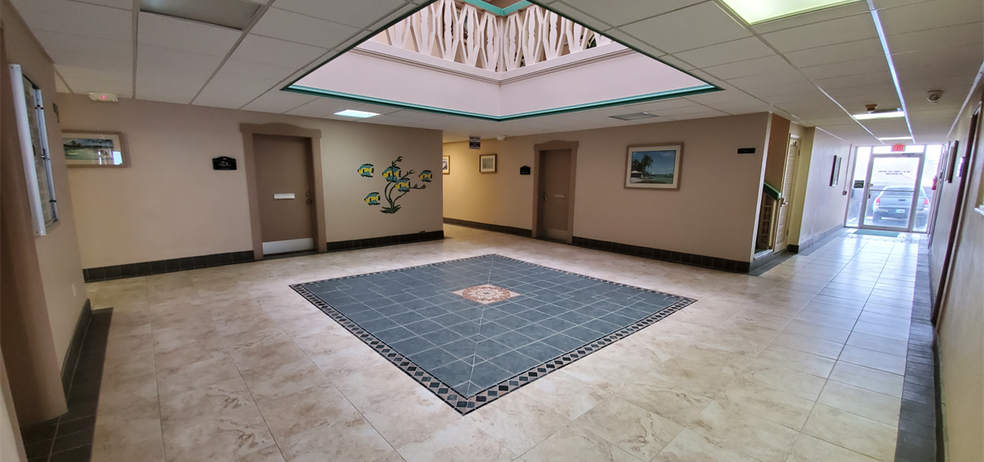 More Photos Of 476 Highway A1A, Satellite Beach Office For Sale