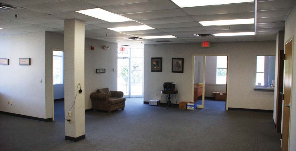 More Photos Of 5401 Lewis Rd, Sandston Distribution For Lease