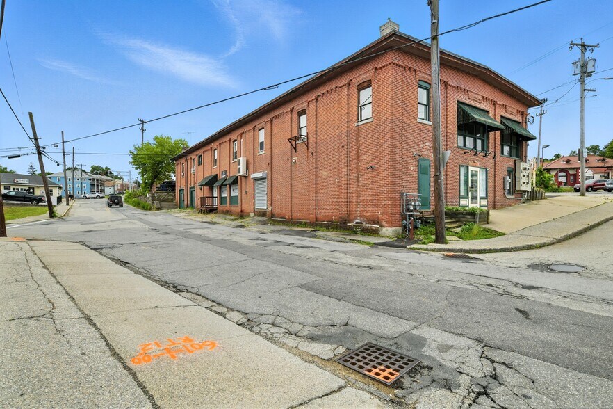 More Photos Of 100 Central St, Southbridge General Retail For Lease