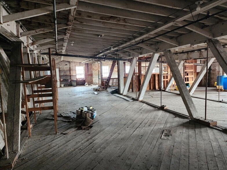 More Photos Of 305 N Main St, Tarboro Storefront Retail Office For Sale